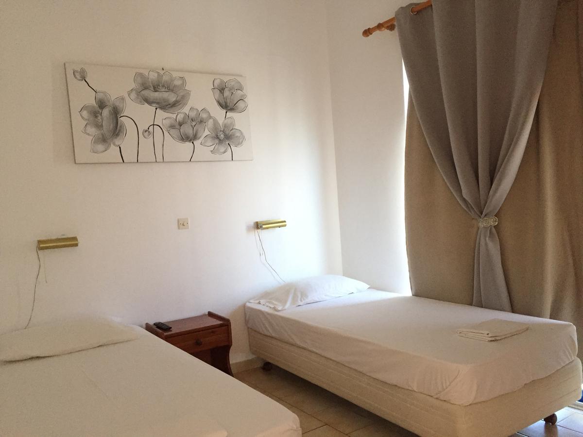 Bay Holiday Hotel & Spa Karavómilosz Kültér fotó