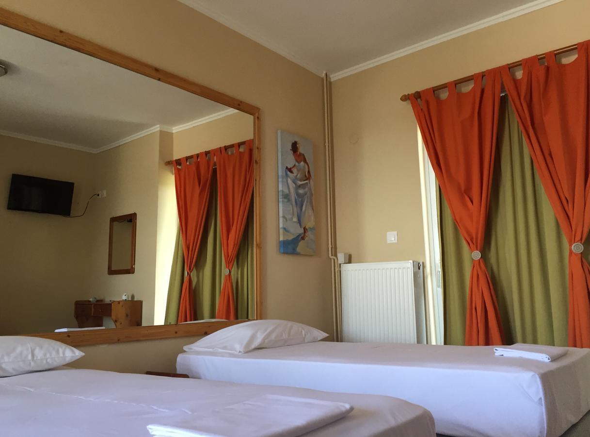 Bay Holiday Hotel & Spa Karavómilosz Kültér fotó